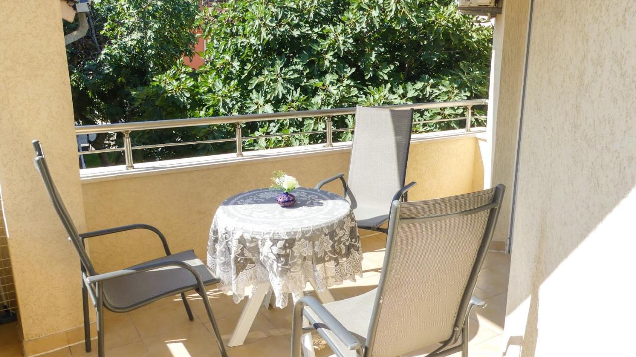 Apartments Sejla Улцинь Экстерьер фото